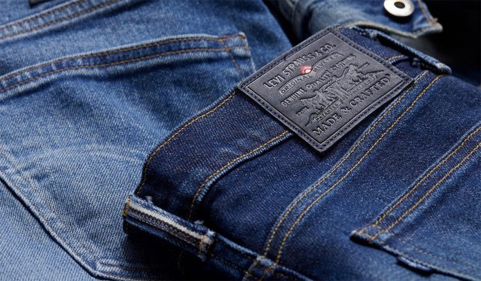 levis-jesen-2021-japan