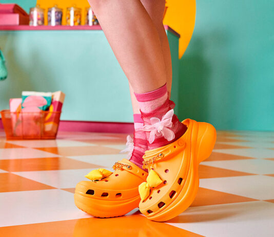 Crocs-Classic-Bae-Clog